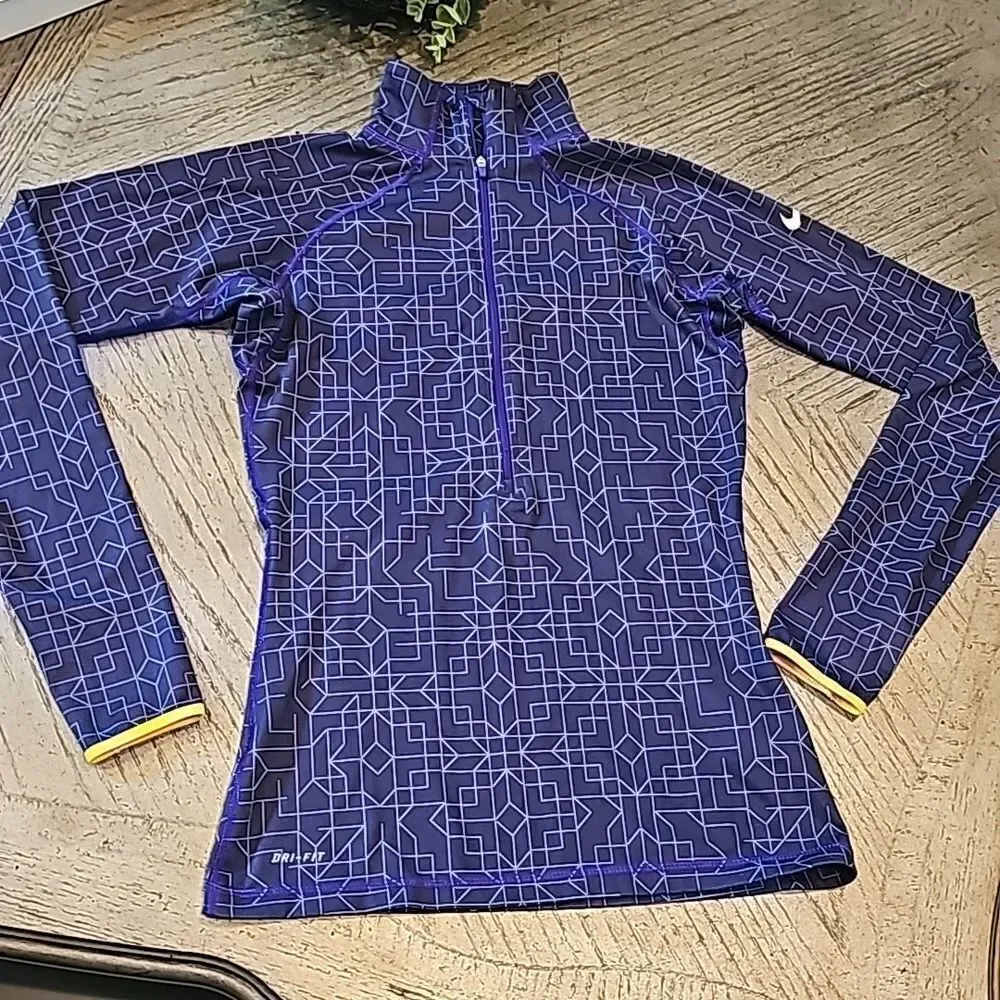 Purple geo long sleeve pullover Nike size S